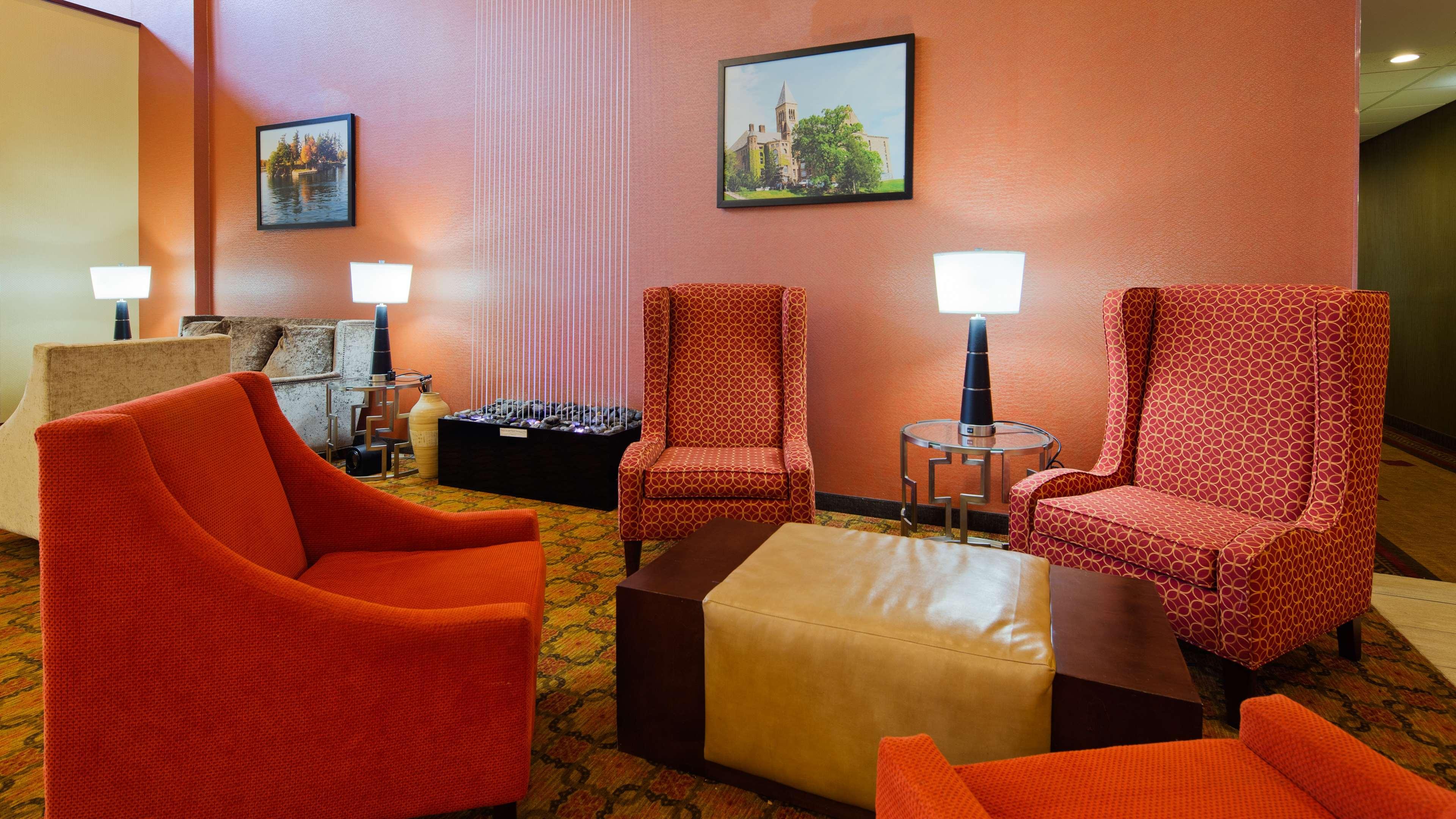 Best Western Plus Finger Lakes Inn & Suites Cortland Kültér fotó
